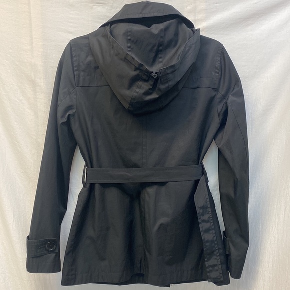 Michael Kors Belted Trench Style Rain Jacket with Removable Hood - Picture 4 of 11